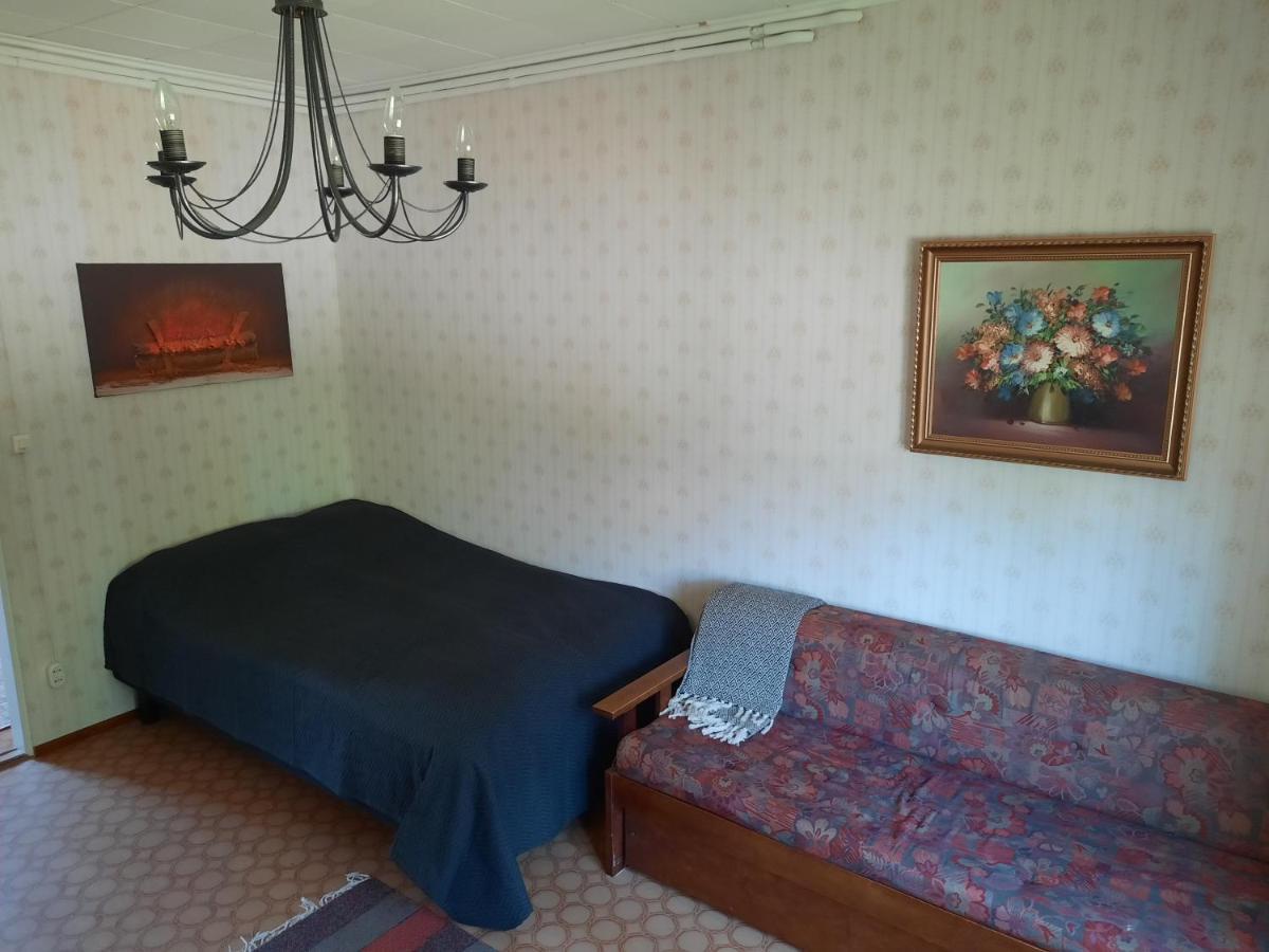 Punavilla Majoitus Tasanko Säkylä Esterno foto